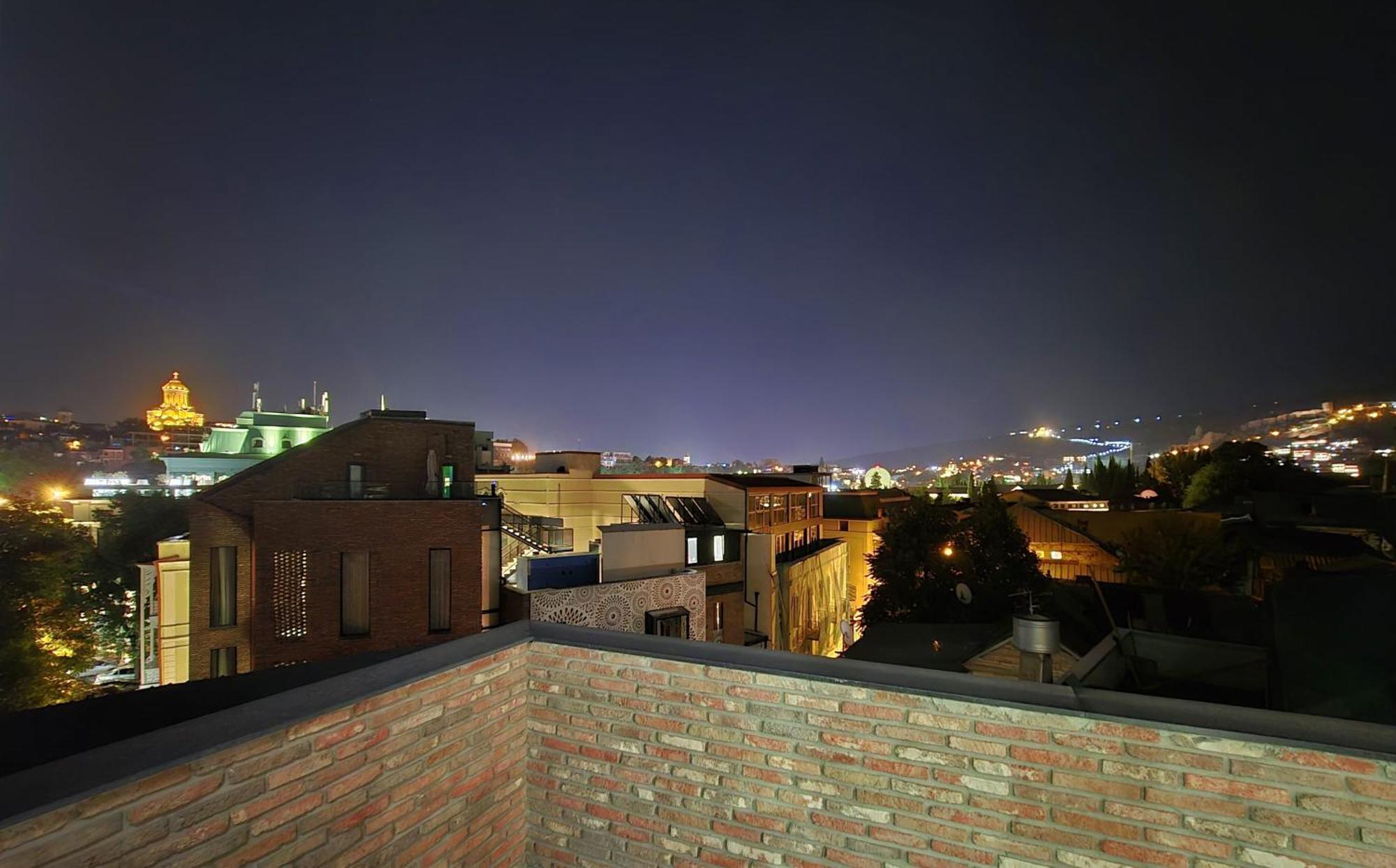 Griffin Hotel Tbilisi Exterior photo