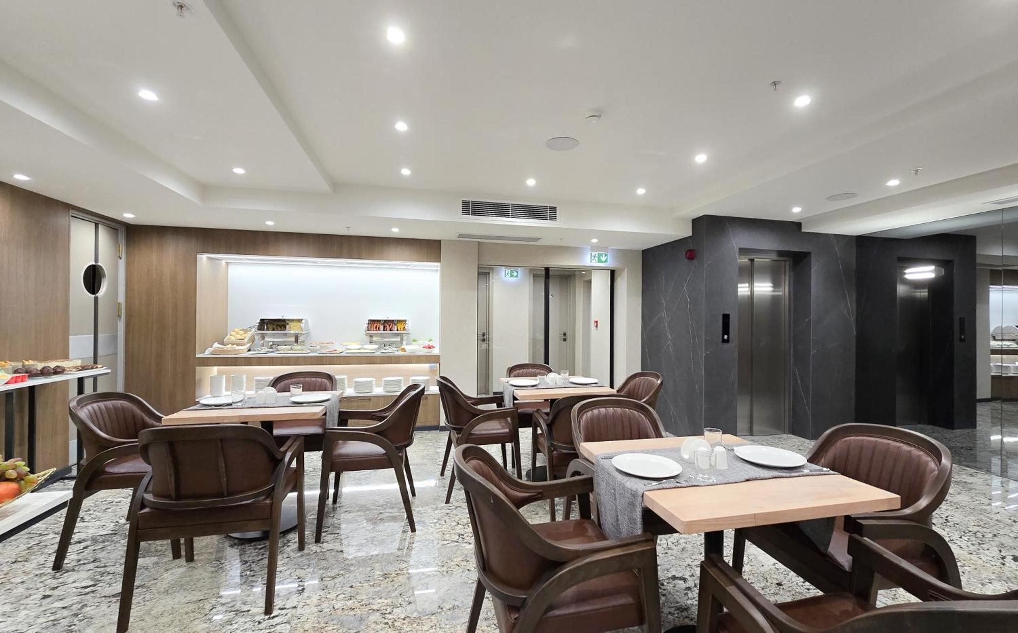 Griffin Hotel Tbilisi Exterior photo